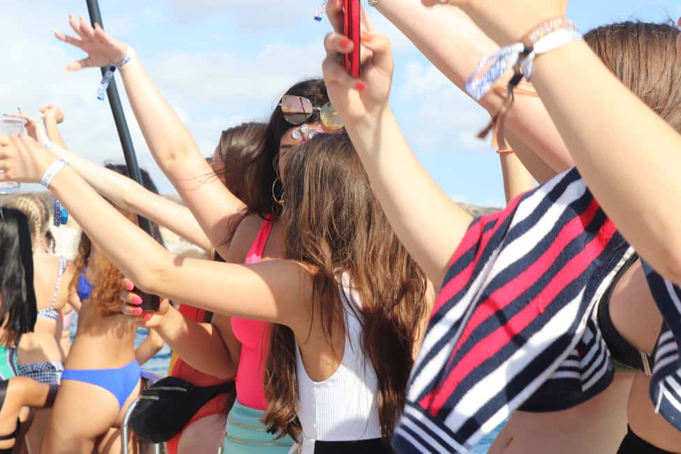 billede nr.15 af aktiviteten Tenerife: Bådfest med åben bar og DJ's i Costa Adeje, uploadet af udbyder
