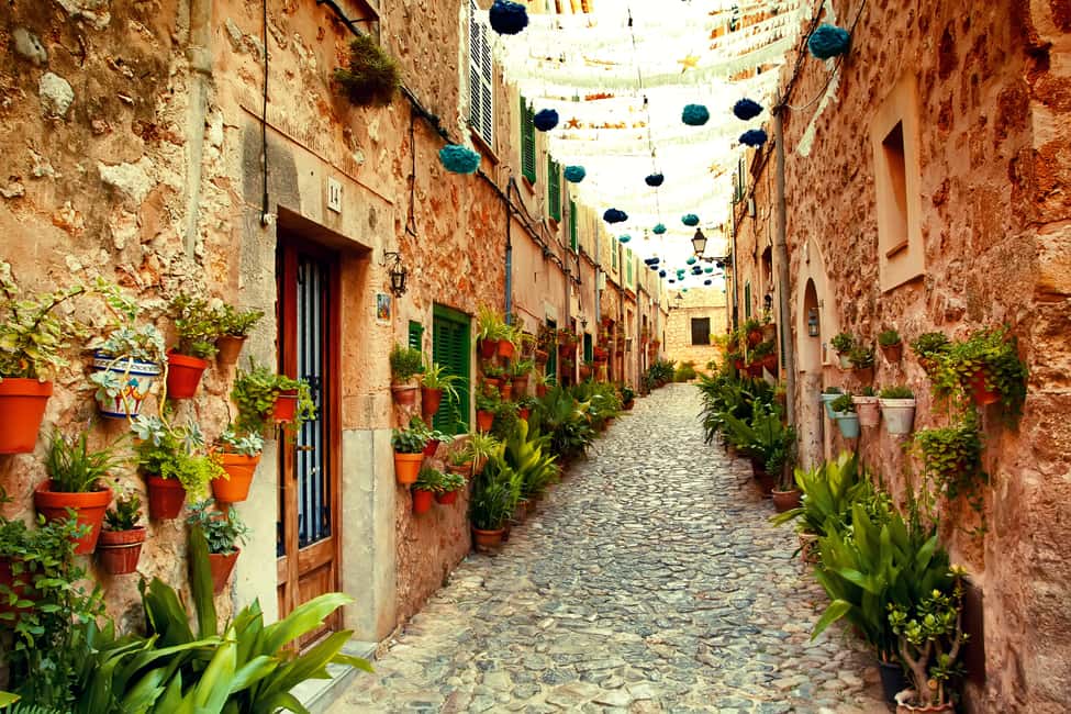 image n.3 of Palma: Tramuntana Full-Day Tour with Sóller Train and Lunch activity in Palma de Mallorca, uploaded by supplier