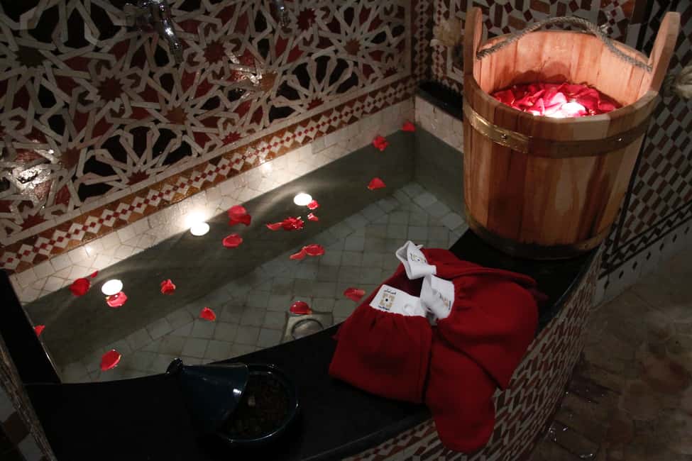 Image N°6 de Fès : Massage traditionnel au hammam dans un palace de luxe activité à Fès, publiée par le prestataire