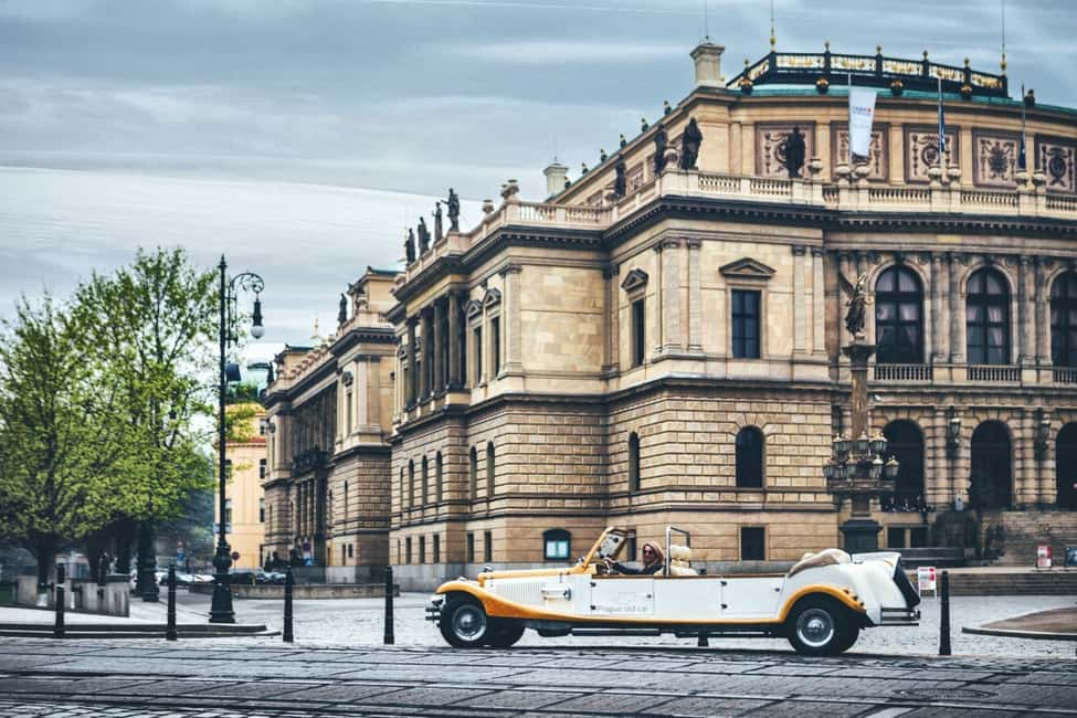 Bild Nr. 2 von Prag: 1,5-stündige Oldtimer Tour Aktivität in Prag, hochgeladen vom Anbieter
