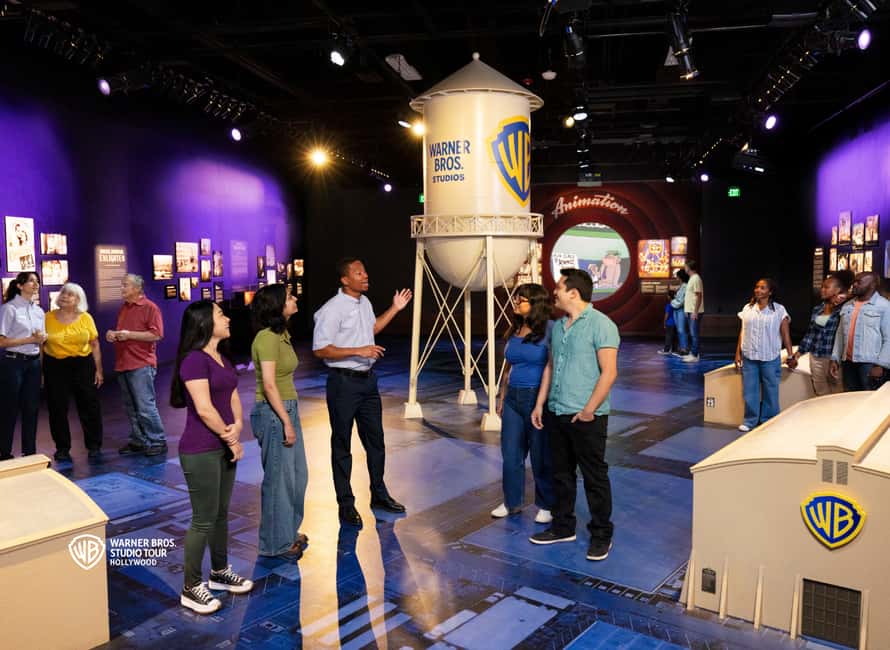 image n.14 of LA: Hollywood Tour & Warner Bros Studio Hollywood Package activity in Los Angeles, uploaded by supplier