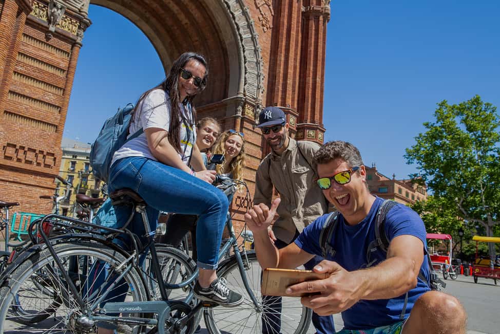 bild nr.9 av Barcelona: 4-timmars cykeltur i liten grupp aktivitet i Barcelona, uppladdad av arrangören