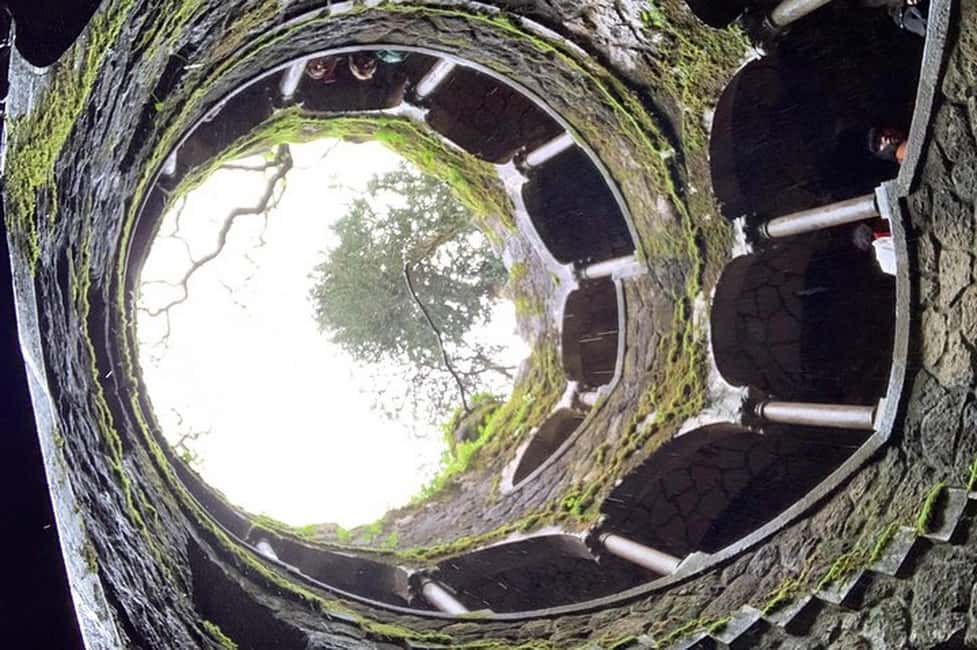billede nr.2 af aktiviteten Heldagstur til Sintra med Pena-paladset og Quinta da Regaleira i Sintra, uploadet af udbyder
