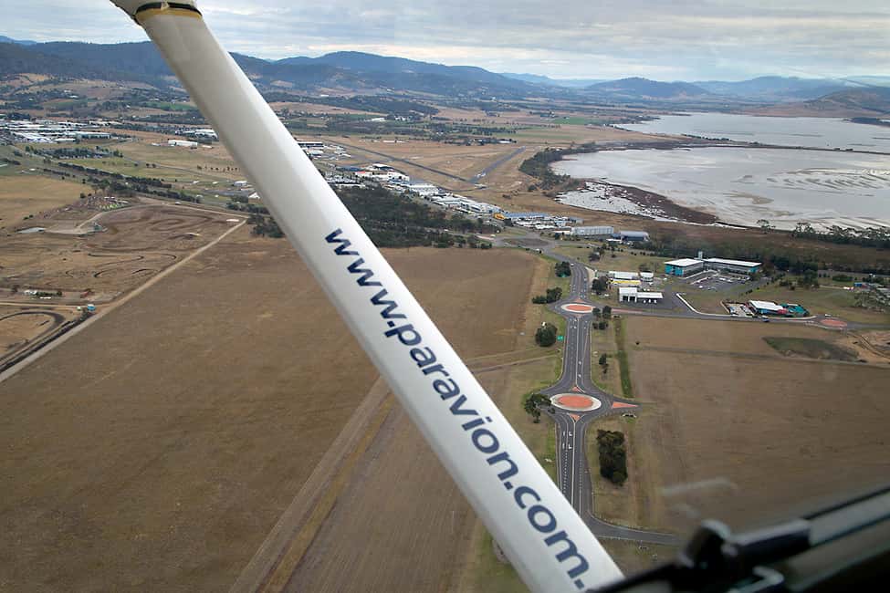 image n.2 of Hobart: Introductory Flying Lesson activity in Hobart, uploaded by supplier