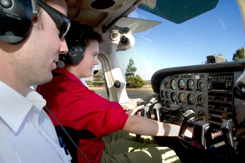 image n.1 of Hobart: Introductory Flying Lesson activity in Hobart, uploaded by supplier