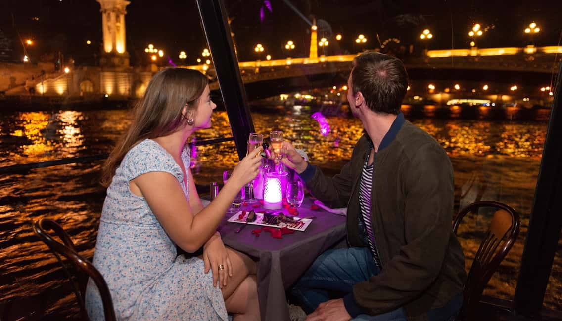 imagen n.º 3 de París: Cena Crucero por el Sena y Torre Eiffel 2ª planta actividad en París, subida por el proveedor