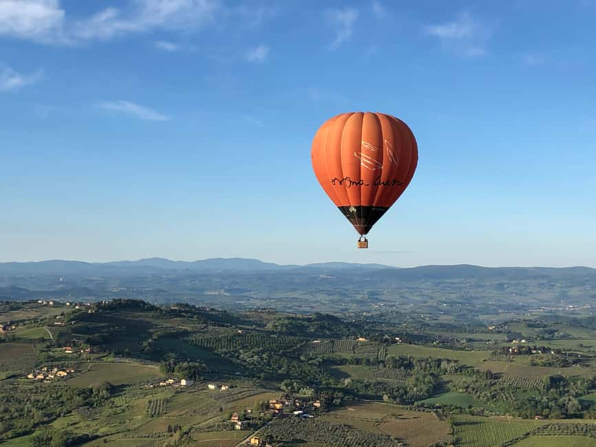 Immagine nº 5 di Siena: Volo in mongolfiera sulla Toscana con un bicchiere di vino attività a Siena, caricata dal fornitore