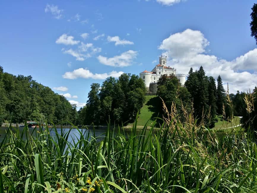 image n.2 of From Zagreb: Fairytale Castle & Wine Tasting & Lunch activity in Trakošćan, uploaded by supplier