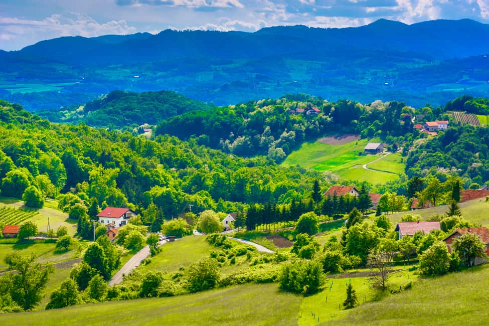 image n.6 of From Zagreb: Fairytale Castle & Wine Tasting & Lunch activity in Trakošćan, uploaded by supplier