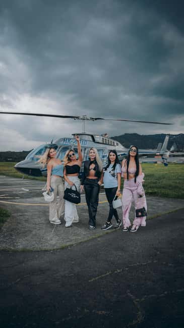 imagem n.14 de Medellín: Tour particular em Guatapé com helicóptero e passeio de barco atividade em Guatapé, carregada pelo fornecedor
