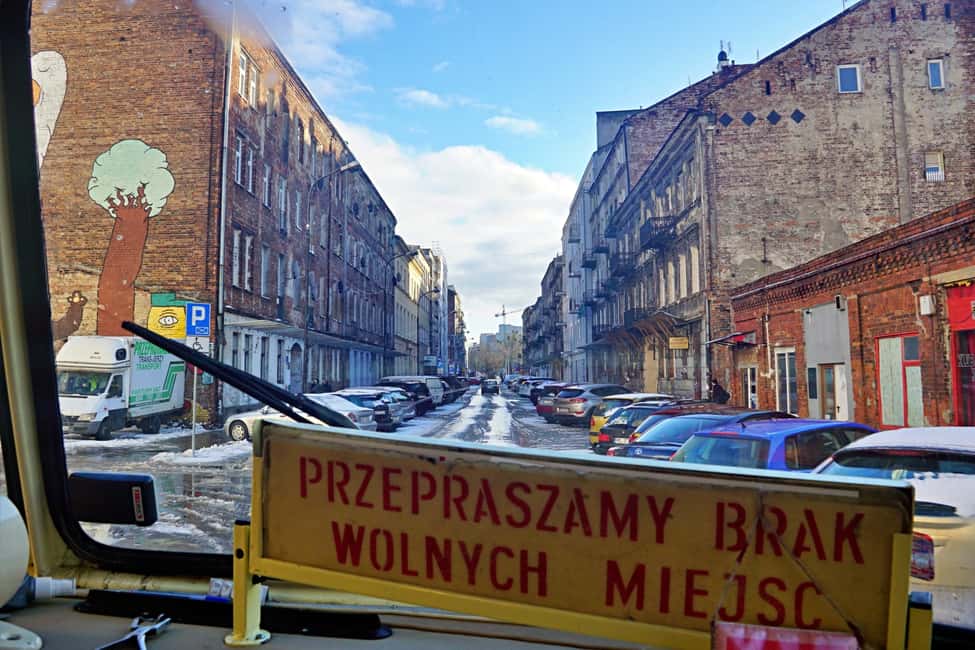 imagem n.6 de Varsóvia: 2,5 horas de autocarro retro pelo lado negro - distrito de Praga atividade em Varsóvia, carregada pelo fornecedor
