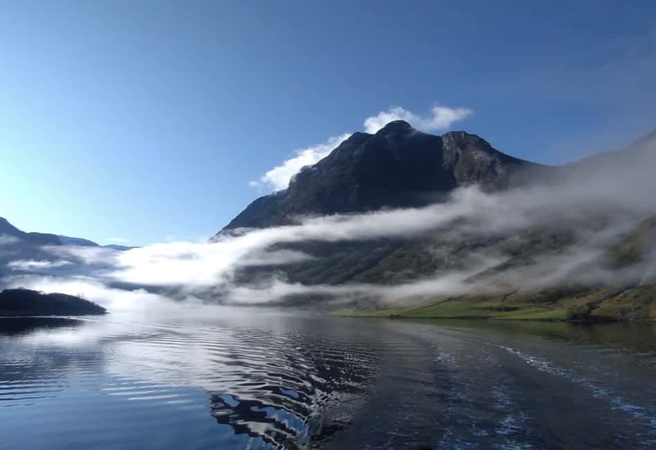 Image N°11 de Bergen : visite privée, croisière dans le Nærøyfjord et chemin de fer de Flåm activité à Flåm, publiée par le prestataire