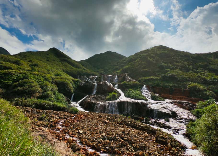 image n.12 of From Taipei: Private Scenic Tour to Jiufen, Yehliu & Pingxi activity in New Taipei City, uploaded by supplier