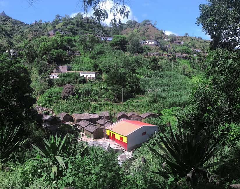 Immagine nº 2 di Santiago: Longueira, Pico de Antónia e Monte Tchota Trek attività a Santiago, Capo Verde, caricata dal fornitore