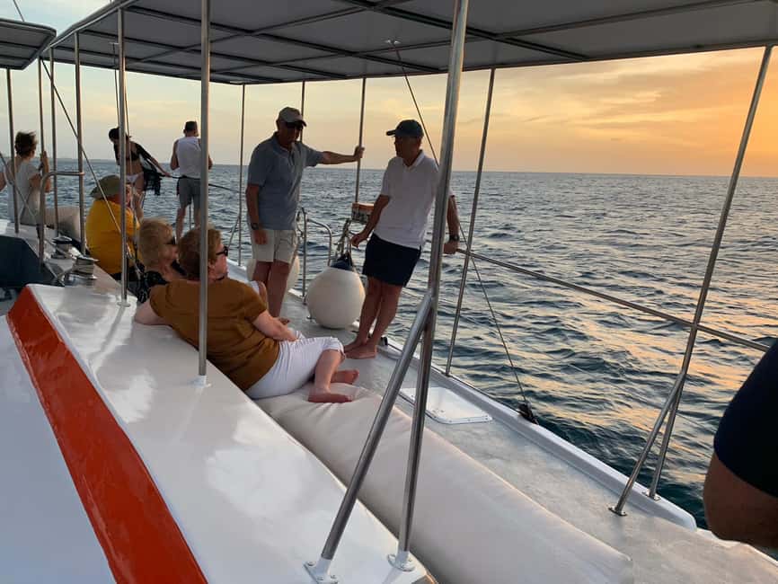image n.7 of Noord: Happy Hour Sunset Cruise activity in Noord, uploaded by supplier