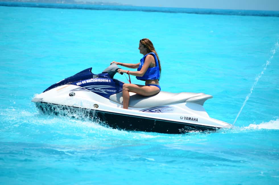 Image N°3 de Cancun : Waverunner dans le lagon de Nichupte activité à Cancún, publiée par le prestataire