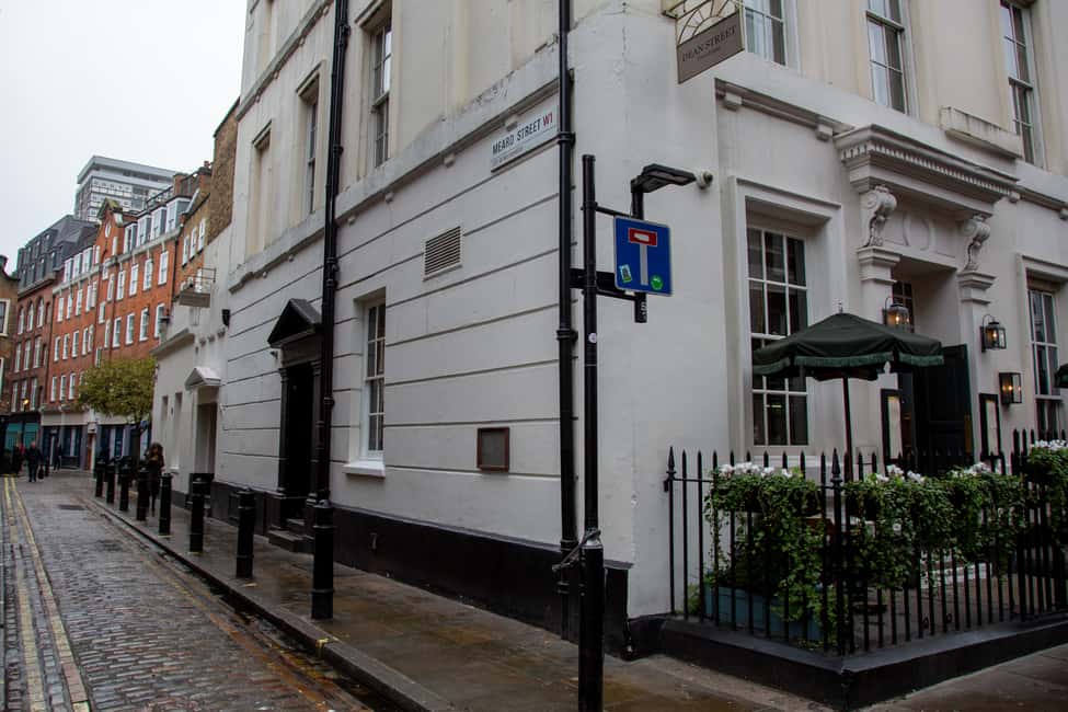 image n.8 of London: Rock 'n' Roll History Tour activity in London, uploaded by supplier