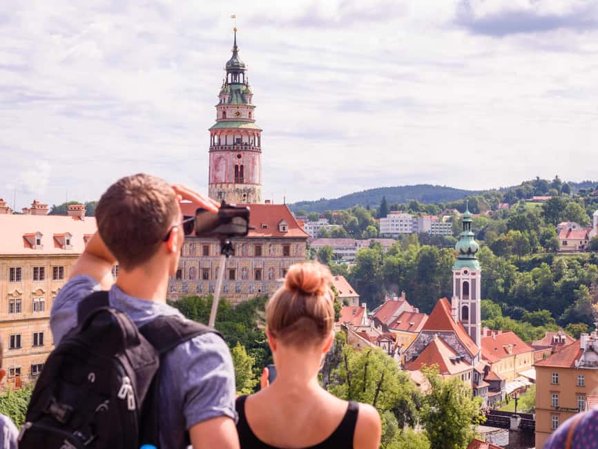 Cesky Krumlov içindeki Prag'dan: Kale Girişli Tam Günlük Cesky Krumlov Turu etkinliğinin tedarikçi tarafından yüklenen 2 no'lu görseli