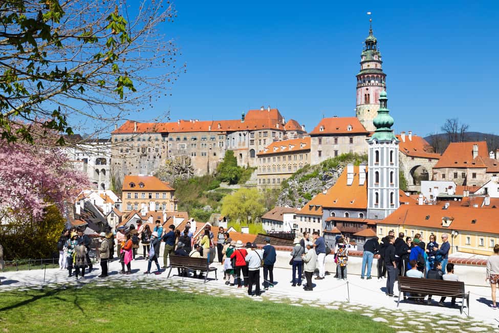 Cesky Krumlov içindeki Prag'dan: Kale Girişli Tam Günlük Cesky Krumlov Turu etkinliğinin tedarikçi tarafından yüklenen 3 no'lu görseli