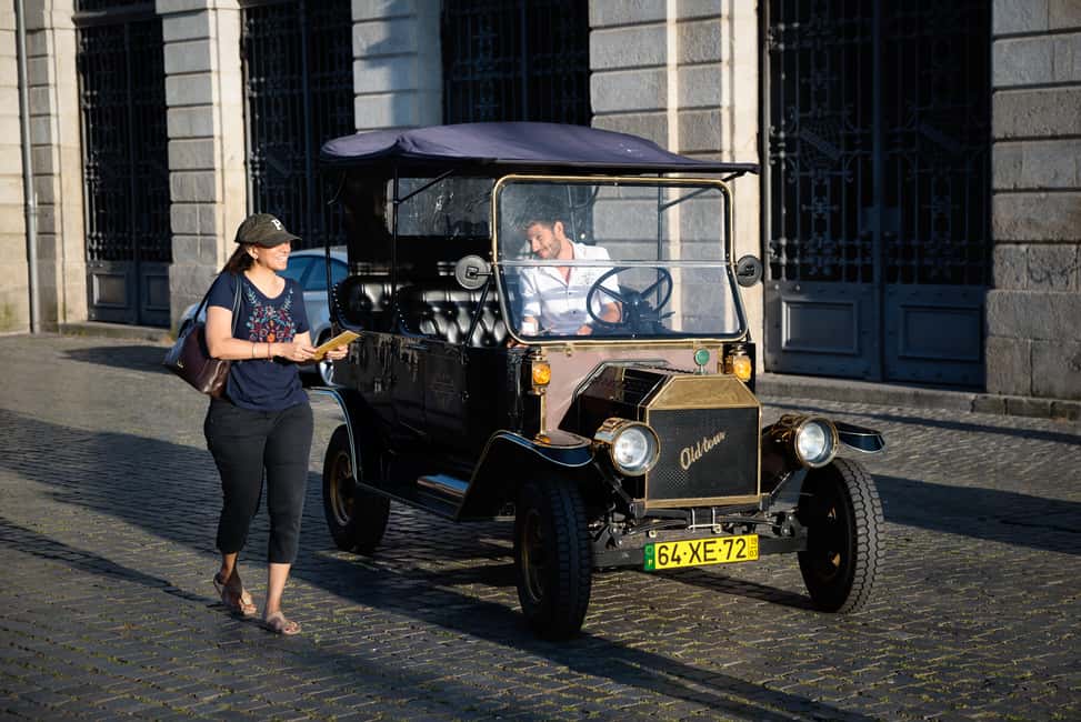 imagem n.13 de Porto:Tour particular pela cidade histórica num Ford T clássico atividade em Porto, Portugal, carregada pelo fornecedor