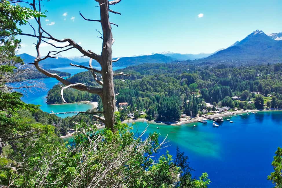 imagem n.1 de Bariloche: 7 Lagos & San Martin de Los Andes Road Trip atividade em Neuquen, carregada pelo fornecedor