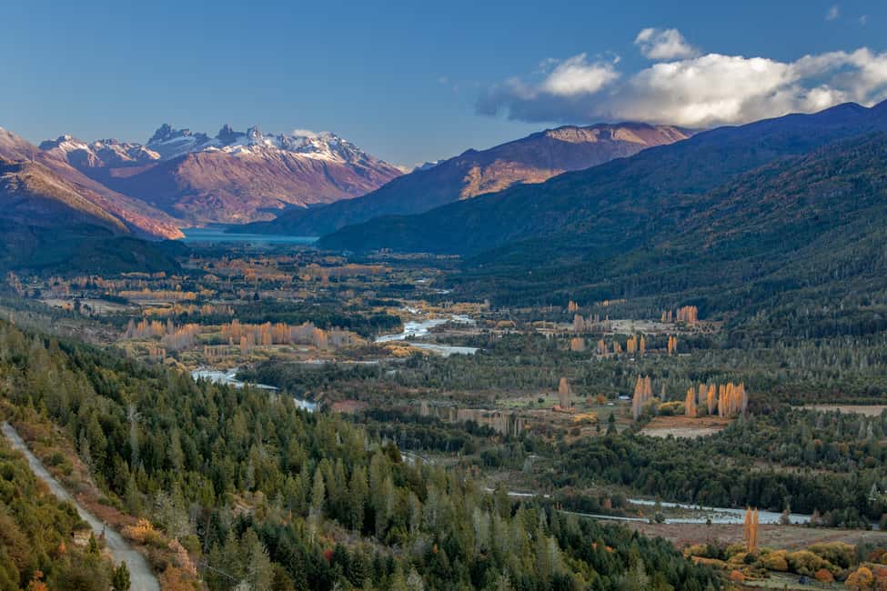 imagem n.6 de Bariloche: Excursão de 1 dia a El Bolsón e Lago Puelo atividade em Província do Chubut, carregada pelo fornecedor