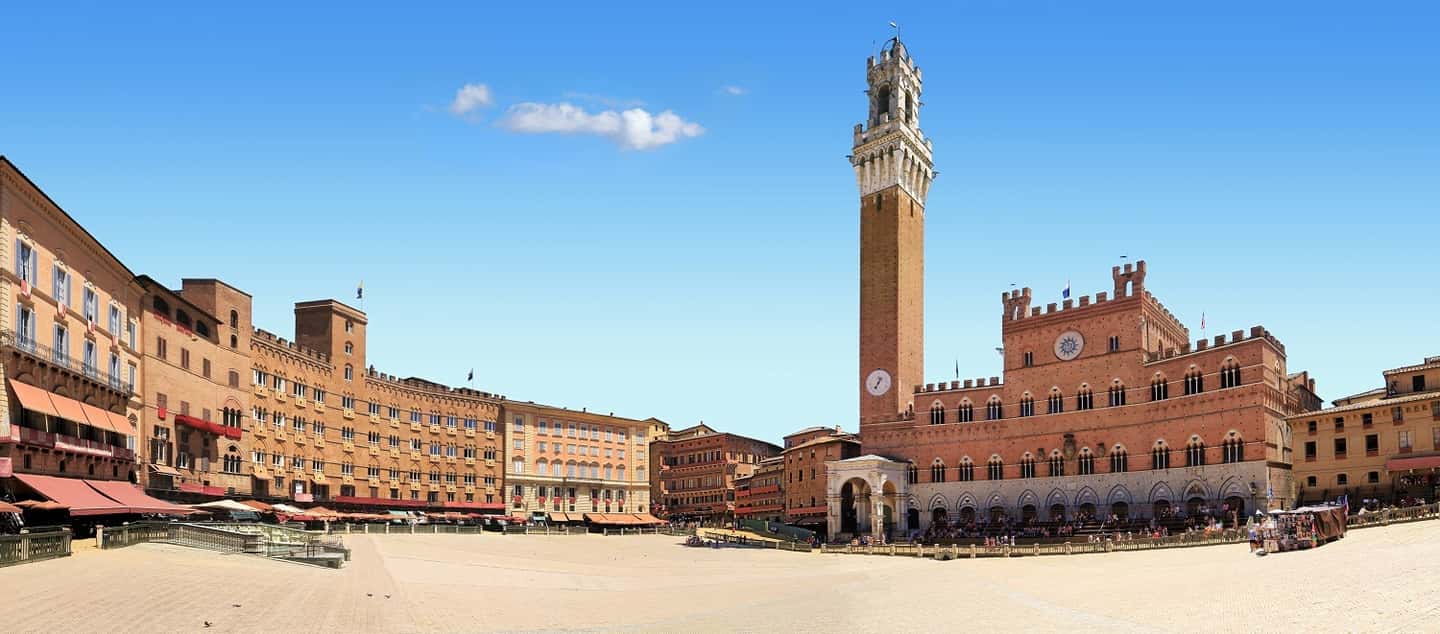 imagen n.º 3 de Desde Florencia: Excursión de un día a la Toscana con chófer privado actividad en Siena, subida por el proveedor