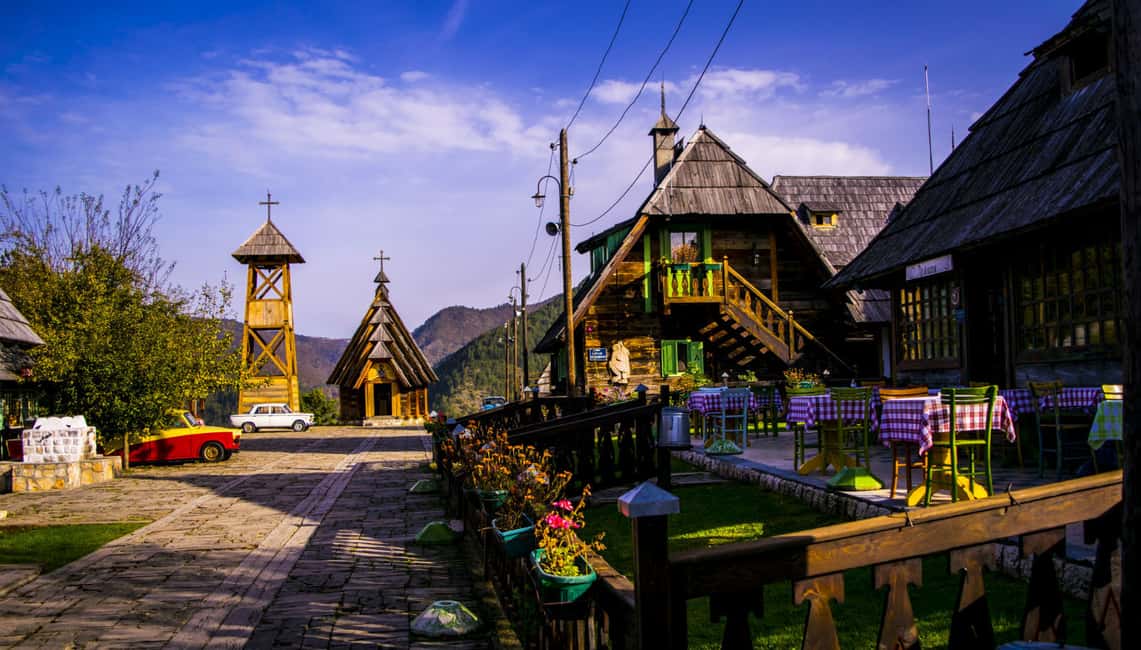 Bild Nr. 5 von Sarajevo: Visegrad, Sarkan-Achtbahn & Kurstendorf Tour Aktivität in Mokra Gora, hochgeladen vom Anbieter