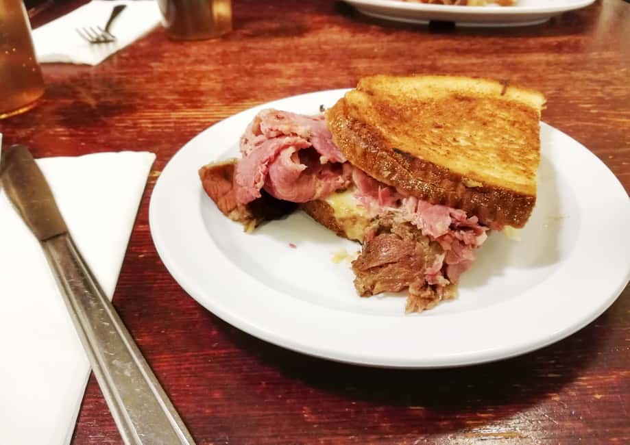 imagem n.2 de Nova York: excursão gastronômica, histórica e arquitetônica de Flatiron atividade em Nova Iorque, carregada pelo fornecedor