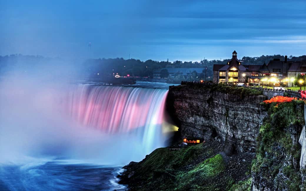 image n.5 of Niagara Falls Canada: Small Group Night Tour w/Boat & Dinner activity in Niagara Falls, Ontario, uploaded by supplier