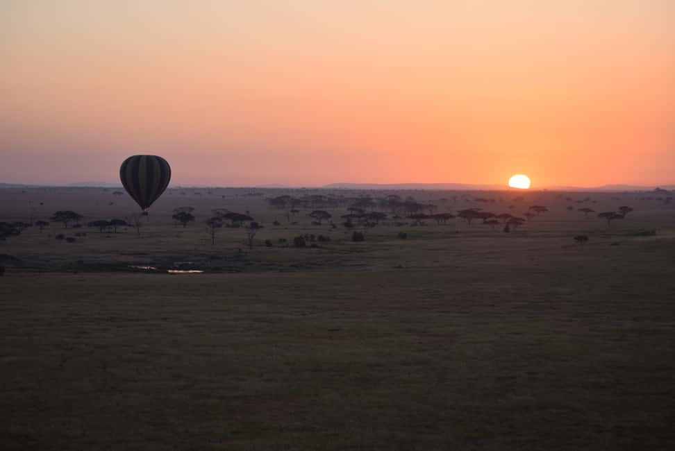 Image N°3 de Parc national du Serengeti : Safari en montgolfière à l'aube activité à Région de Mara, publiée par le prestataire