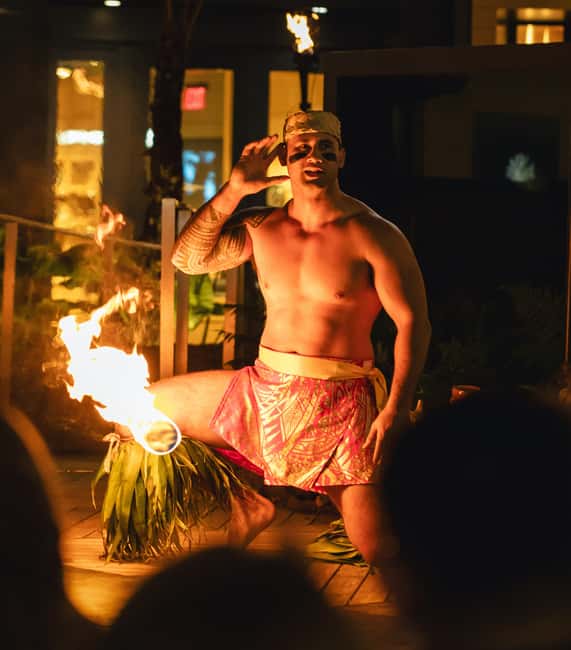 image n.2 of Oahu: Queens Waikiki Luau activity in Honolulu, uploaded by supplier