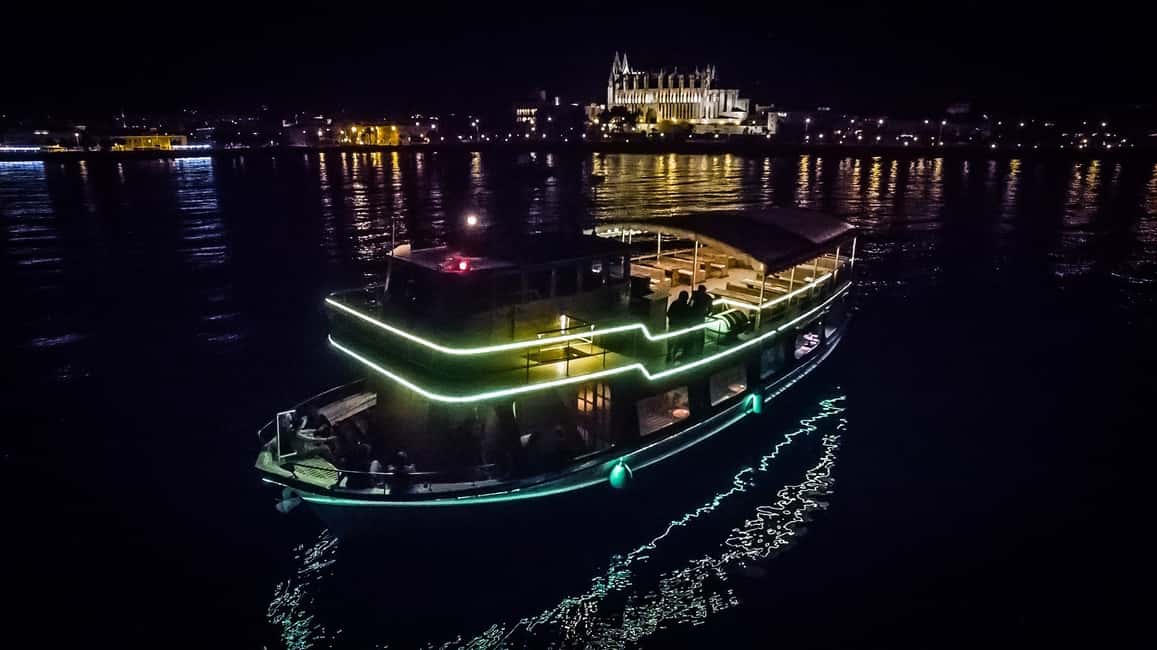 bild nr.1 av Palma de Mallorca: Night Boat Party med levande DJ aktivitet i Balearerna, uppladdad av arrangören