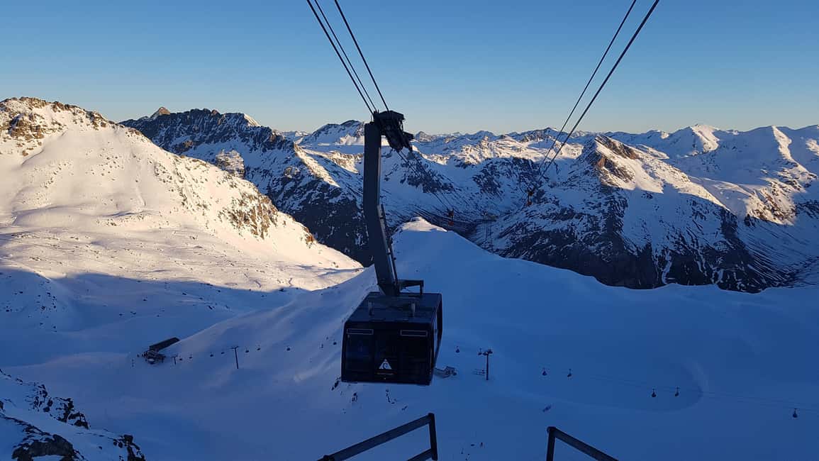 image n.9 of Tirano: Bernina Red Train and Cablecar to Diavolezza Refuge activity in Chur, uploaded by supplier