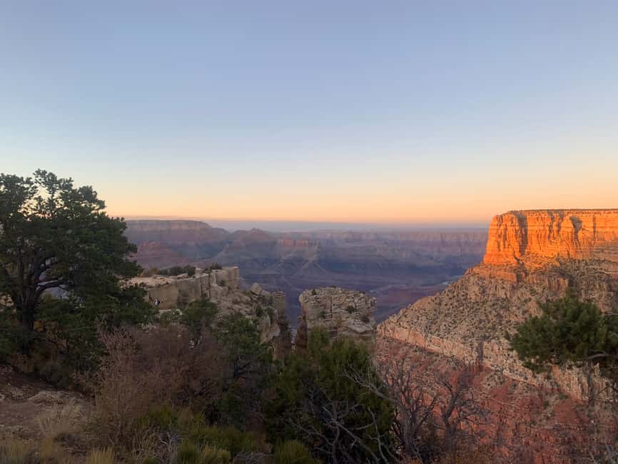 Image N°7 de Parc national du Grand Canyon : Visite guidée en Hummer au coucher du soleil activité à Arizona, publiée par le prestataire