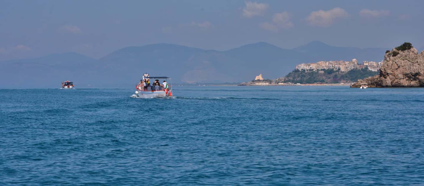 Immagine nº 16 di Sperlonga: Crociera in barca alla Grotta Azzurra con bagno attività a Sperlonga, caricata dal fornitore