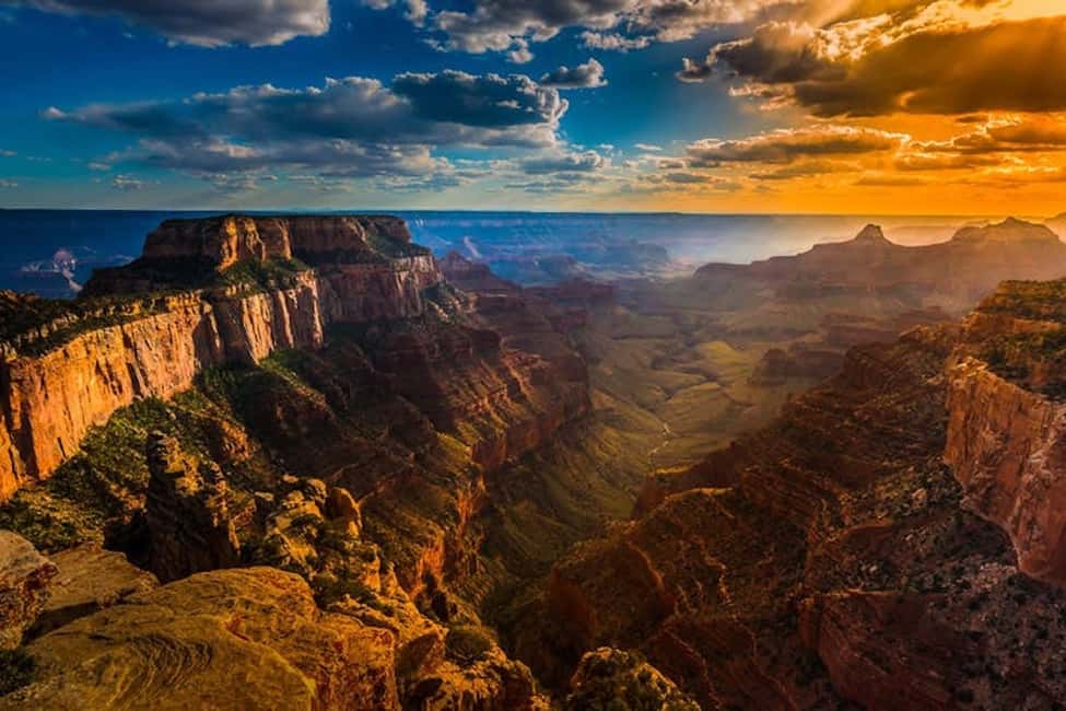 Image N°6 de Parc national du Grand Canyon : Visite guidée en Hummer au coucher du soleil activité à Arizona, publiée par le prestataire
