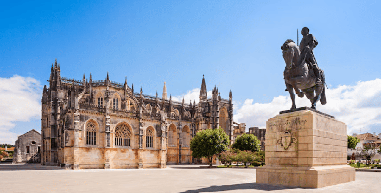 imagem n.2 de Lisboa: Fátima, Batalha, Nazaré e Óbidos - Excursão de 1 dia! atividade em Batalha, carregada pelo fornecedor
