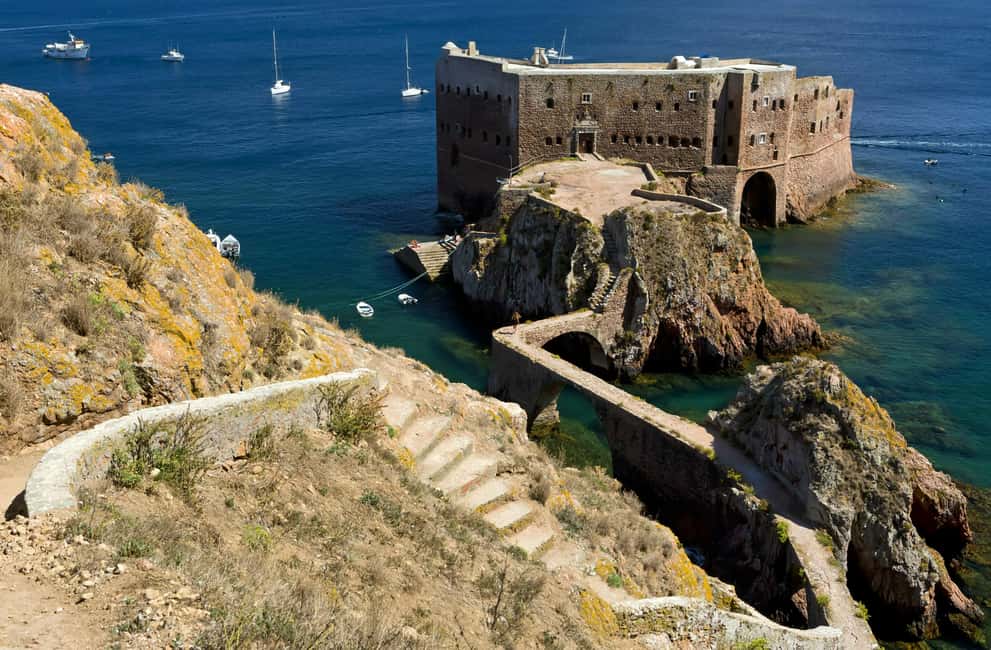 imagem n.4 de Peniche: Excursão de Ida e Volta de Berlengas e Passeio de Barco nas Grutas atividade em Peniche, carregada pelo fornecedor