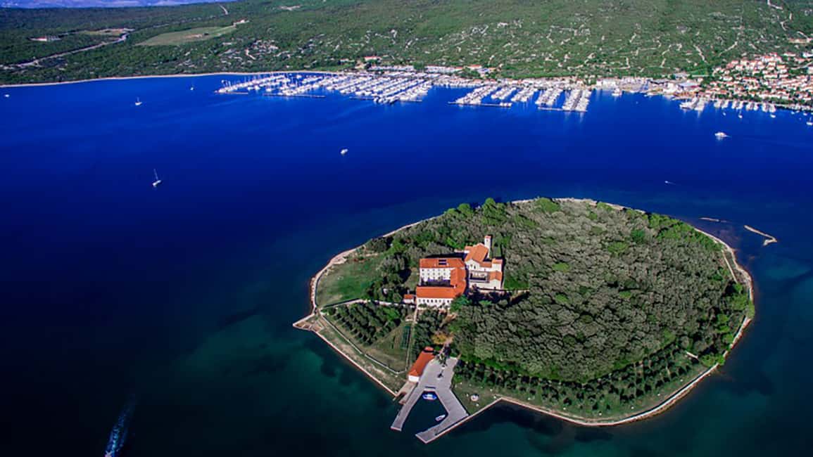 immagine n.2 di Isola di Krk: Escursione di mezza giornata in barca alle cinque isole attività in Contea di Zagabria, caricata dal fornitore