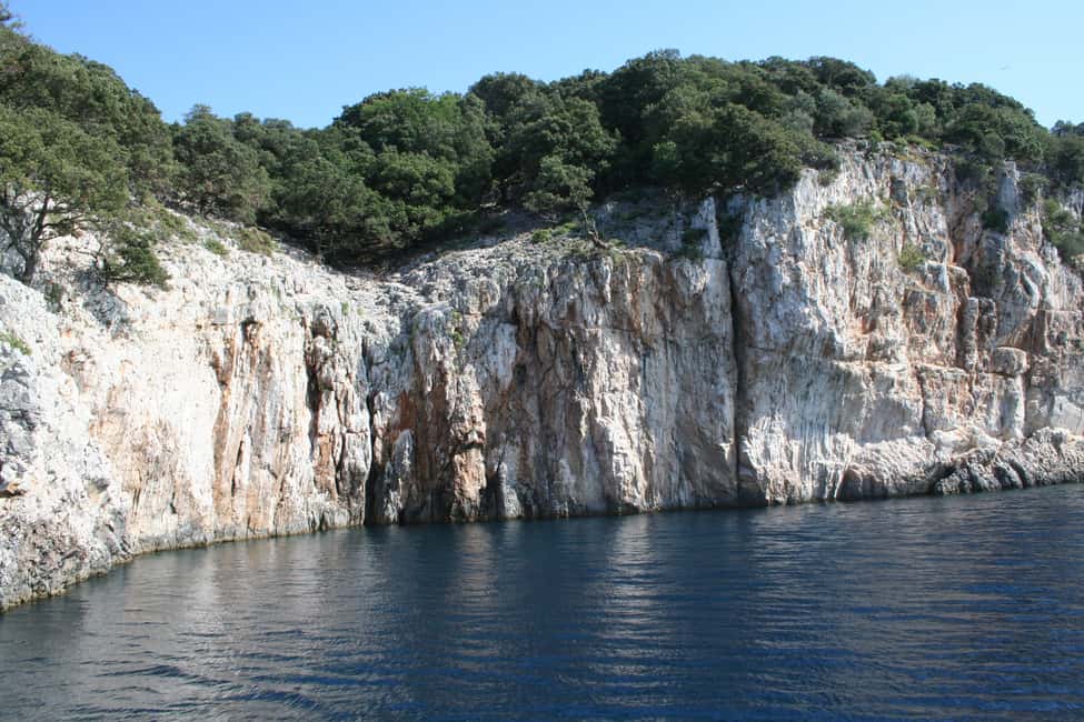 immagine n.12 di Isola di Krk: Escursione di mezza giornata in barca alle cinque isole attività in Contea di Zagabria, caricata dal fornitore