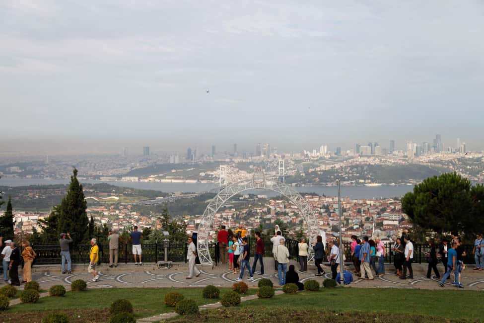 imagem n.5 de Ásia Continental & Palácio de Topkapı & Harém. Guiado, pequeno grupo atividade em Istambul, carregada pelo fornecedor