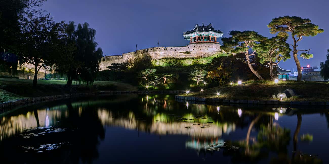 image n.8 of From Seoul: Evening Tour to UNESCO Suwon Hwaseong Fortress activity in Suwon, uploaded by supplier