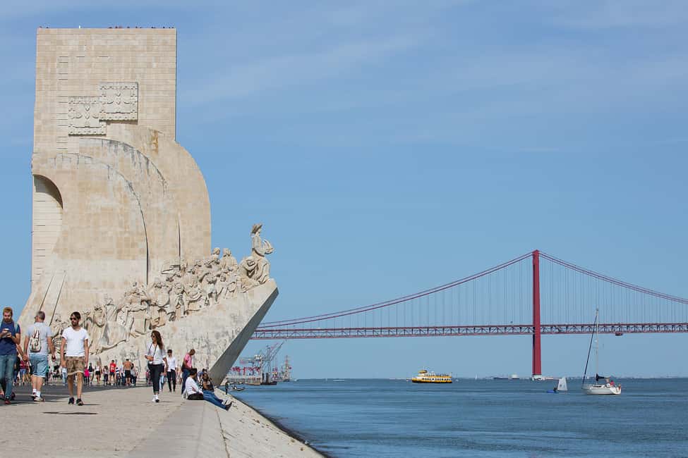 imagem n.14 de Lisboa: Passeio de Barco Amarelo no Rio Tejo atividade em Lisboa, carregada pelo fornecedor