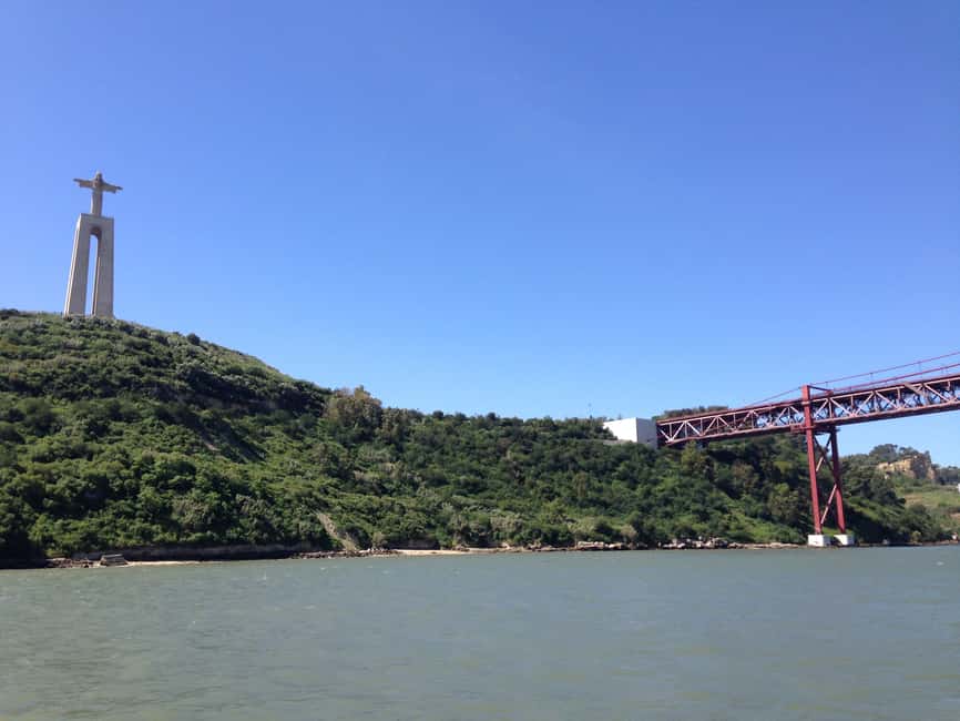 imagem n.16 de Lisboa: Passeio de Barco Amarelo no Rio Tejo atividade em Lisboa, carregada pelo fornecedor