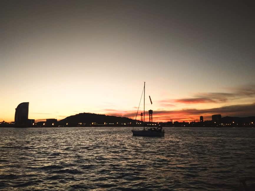 image n.4 of Barcelona: Sunset Sailing Tour with Tapas and Open Bar activity in Barcelona, uploaded by supplier