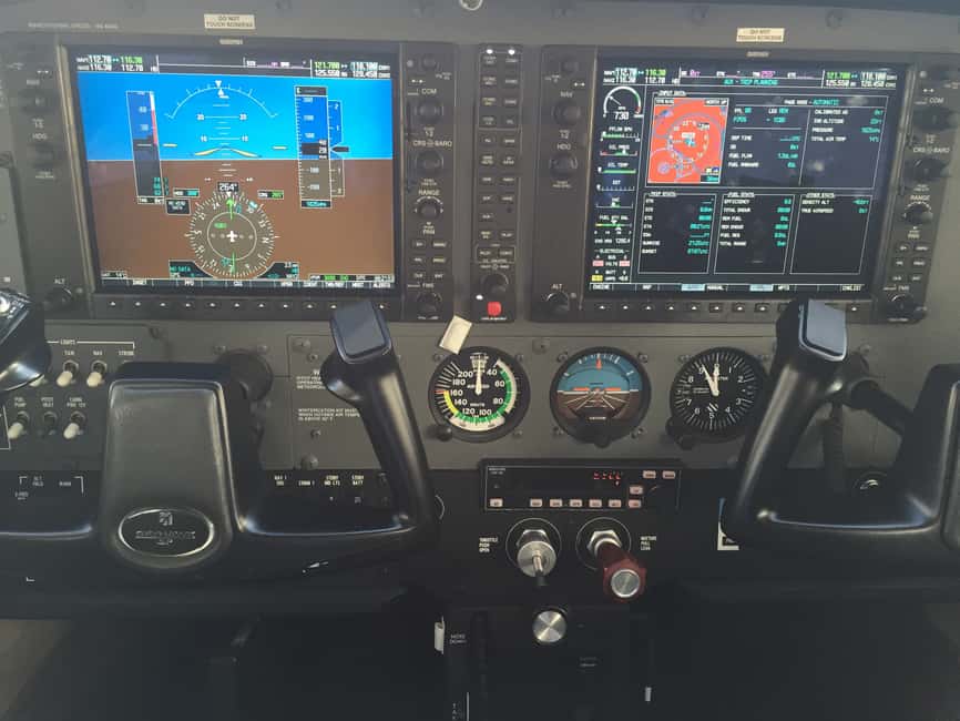 image n.6 of Hobart: Introductory Flying Lesson activity in Hobart, uploaded by supplier