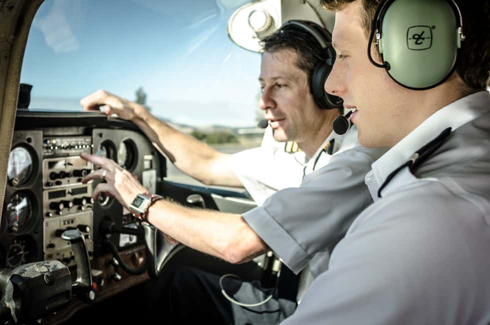 image n.7 of Hobart: Introductory Flying Lesson activity in Hobart, uploaded by supplier