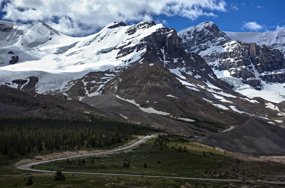 image n.6 of From Banff: Scenic Icefields Parkway Premium Guided Day Tour activity in Alberta, uploaded by supplier