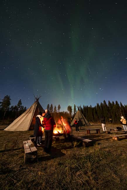 image n.2 of Rovaniemi: Lapland Northern Lights Tour with BBQ activity in Rovaniemi, uploaded by supplier